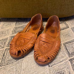 Cempasuchil Huarache Sandals, Espiritu Size 9